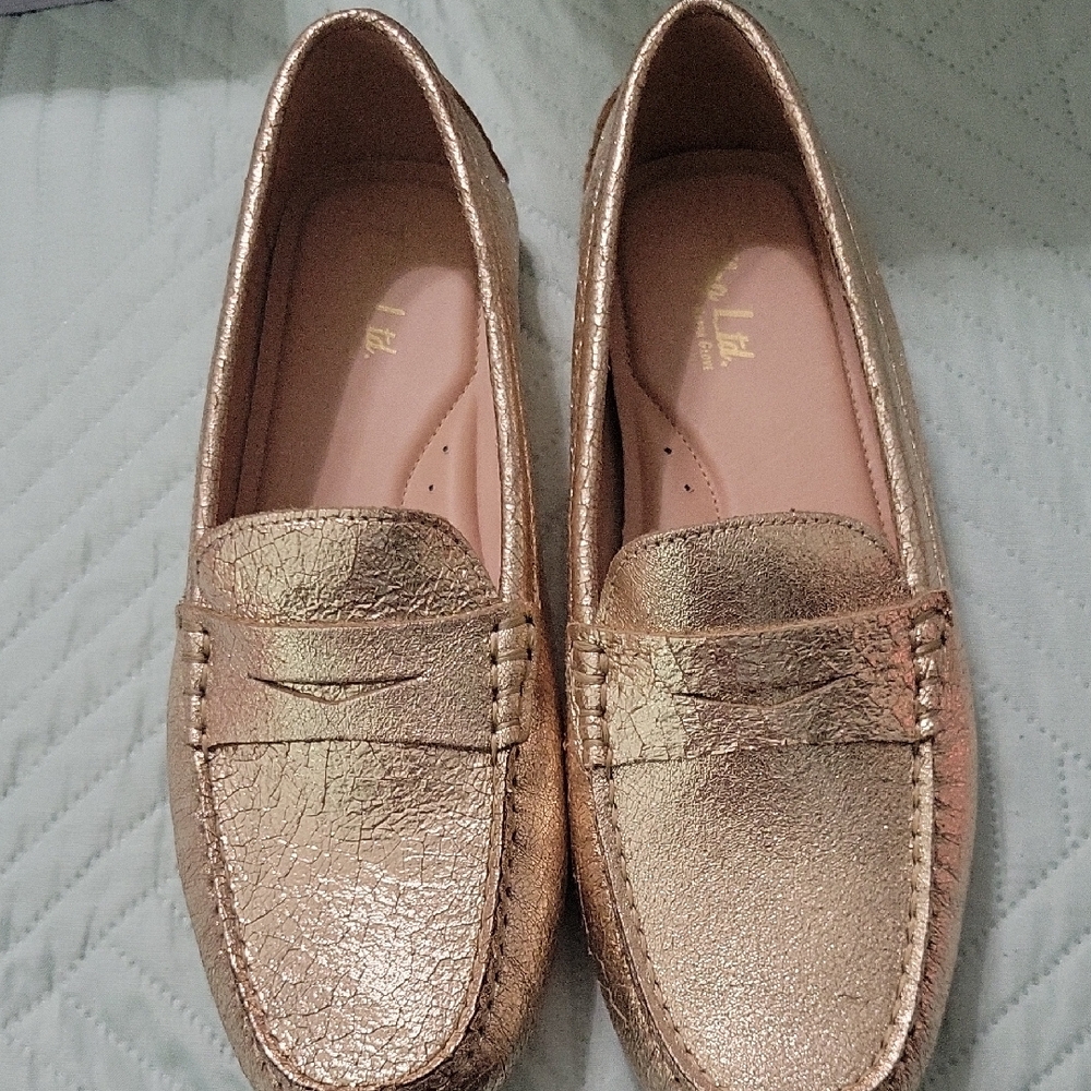 Stylish Metallic Loafers for Women